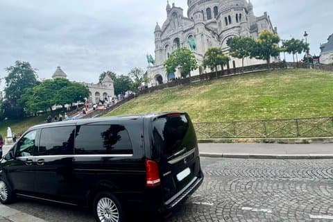 Excursão privada pelos principais pontos turísticos de Paris com motorista.