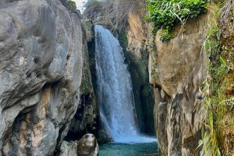 Excursão privada às Cataratas do Algar de carro (grupos pequenos)