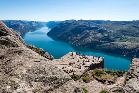 Private Shore Tour: Norwegian Mountain Hike fra Stavanger