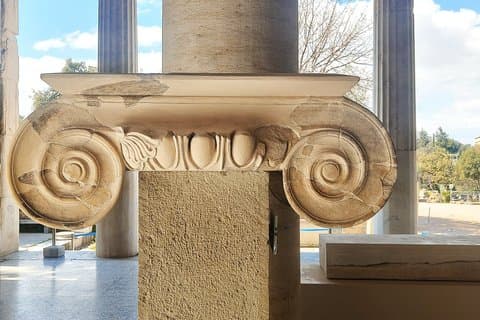 Athens Walking Tour from Ancient to Modern
