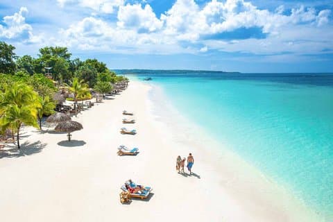 Negril Beach y Ricks Café Cliff Salto y atardecer Vista Jamaica