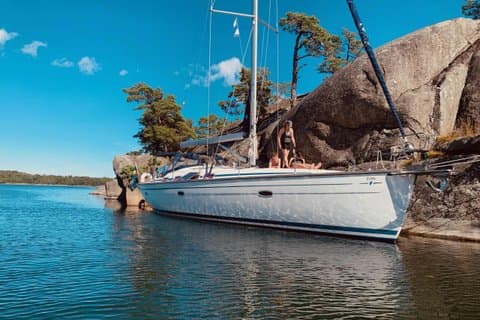 Private Yachtkreuzfahrt mit Mittag- oder Abendessen im Stockholmer Archipel