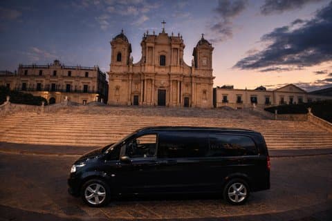 TRANSFERT en taxi de l'aéroport ou de la ville de CATANE à NOTO (ou vice versa)