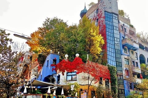 Hoteller i nærheten av Private Vienna Neighborhood Walk - Hundertwasser & Hadid & Ferris