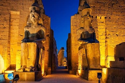 Visite touristique et spectacle de lumière de Louxor en Cisjordanie