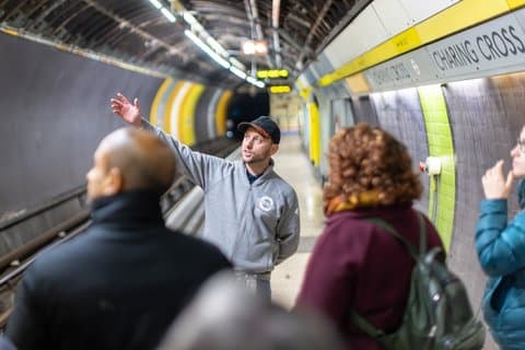 Tour a piedi della metropolitana nascosta - Charing Cross: Accedi a tutte le aree