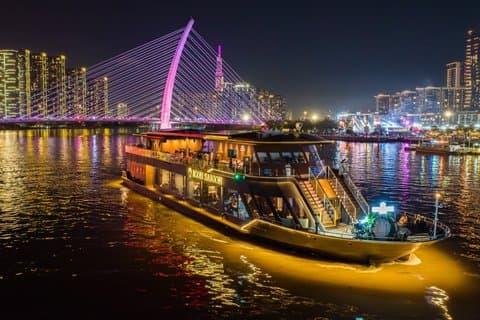 Hotell i nærheten av Ho Chi Minh City Icon Saigon Luxury Sunset and Dinner Cruise