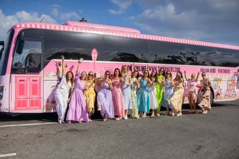 Tea Bus City Sightseeing med show om bord