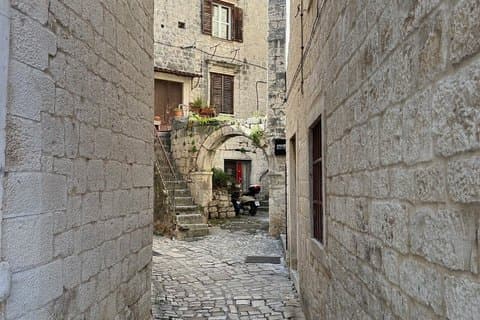 Trogir & Split Highlights Small Group Signature Tour