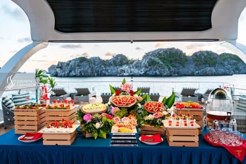 Serenity Grandeur Luxury Day Cruise From Ha Long