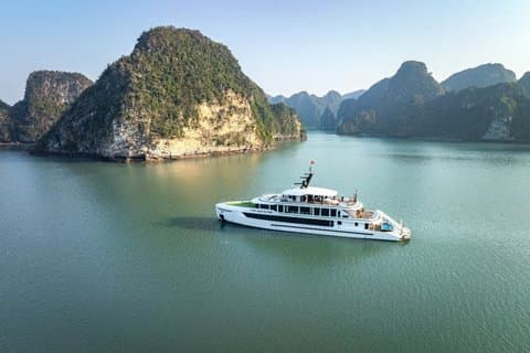 Geniet van luxe : 5-sterren dagcruise naar Lan Ha Bay vanuit Hanoi