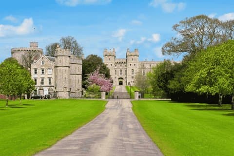 Londres ao Castelo de Windsor com Chauffeur Privado e Carro de Luxo