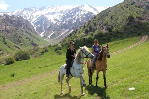 Tashkent Region privat VIP-tur till Amirsoy Chimgan och Charvak