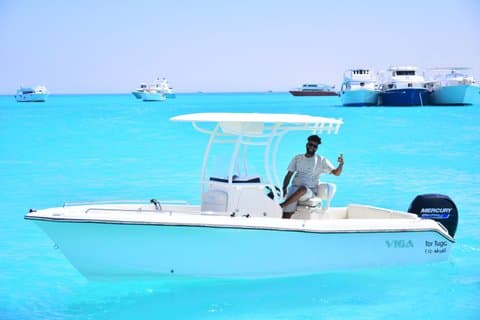 Private Speedboat Trip and Snorkeling in Hurghada