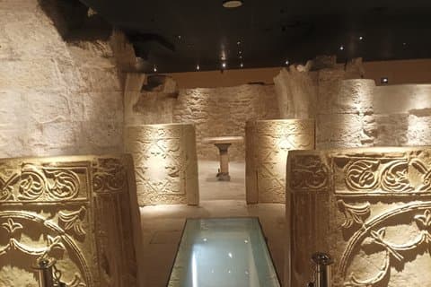Valencia romana e visigota. Museo e cripta dell'Almoina inclusi.