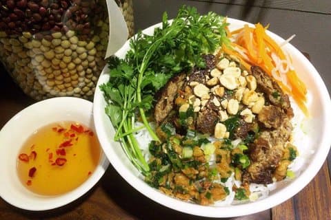 Vegan Street Eats Tour in Ho Chi Minh City with Miss Vietnam