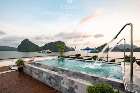Erina Cruise 2D1N Halong Bay Sightseeing fra Hanoi