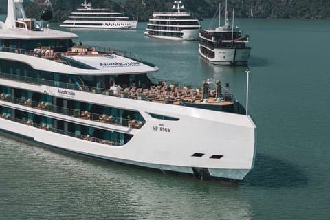 Fra Hanoi: Eksklusiv 2 - Day Lan Ha Bay Escape med Azura Cruise