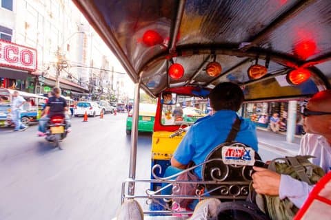 Esperienza di street food dell'ora d'oro a Chinatown di Tuk Tuk