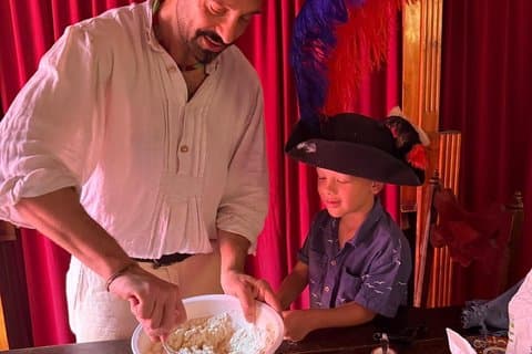Market Tour and Cooking Class with a Venetian Sailor