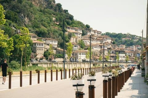Tour de um dia privado de Berat e Durres a partir de Tirana