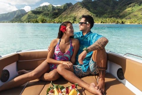 Excursión privada a la laguna de Moorea: tiburones, rayas, tortugas y snorkel.