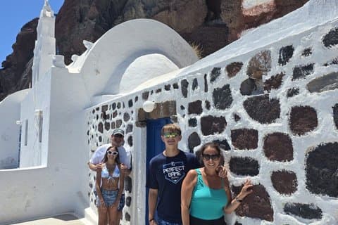Tour turístico privado por Santorini