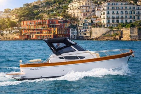 Tour privato a Capri da Positano scopri le acque cristalline