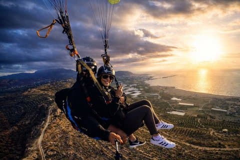 Parapente en tandem en Crète – Voler comme un oiseau
