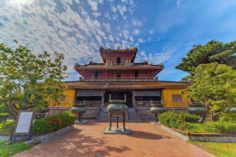 Discover Hue Imperial Citadel and Forbidden City on a Guided Walk