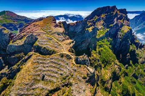 Madeira Private East Island Tour: Santana & Pico do Arieiro