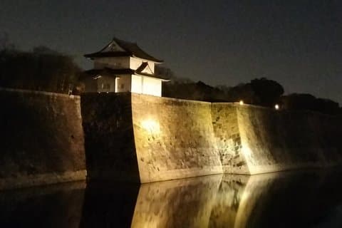 Burg Osaka : Kriegermönche, ein Bauer und ein Shogun
