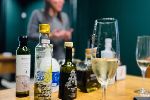 NIEUW! Spaanse olijfolieproeverij in kleine groep in Barcelona met Cava