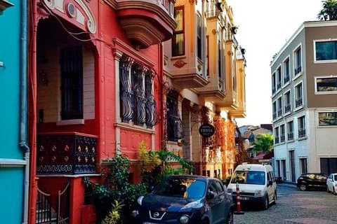 Half-Day Guided Walking Tour of Fener and Balat