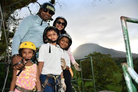 La Fortuna Sunset Zipline et promenade nocturne