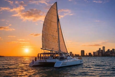 Sunset Catamaran Cruise in Miami with Open Bar and Appetizers