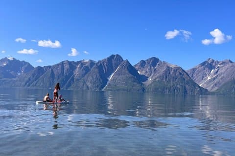 Arctic Stand Up Paddleboarding Adventure vicino a Tromsø