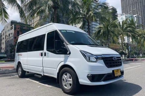 Privat bil Fra lufthavnen til Hoi An og Da Nang by