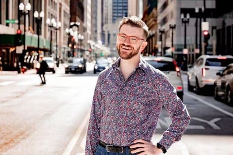 Walkin' with Colin: Chicago History-Mystery-Comedy-Tragedy Tour