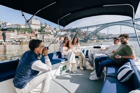 Porto 6 Bridge Boat Tour & Wine Tasting Experience