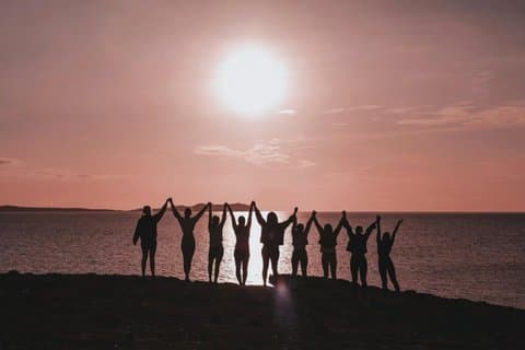 Ibiza Secret Sunset Cove Yoga och Cava upplevelse