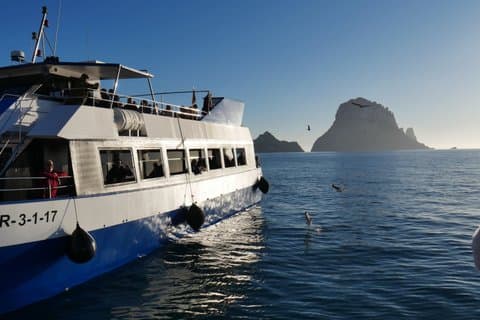 Ibiza: Katamarancruise om morgenen eller solnedgangen på Es Vedrà