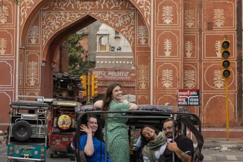 Jaipur: Open Jeep Safari with Sunset view from Nahargarh Fort