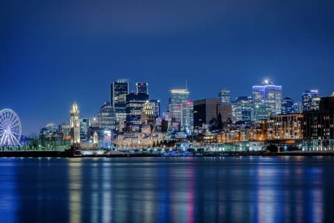 Montreal : Evening cruise with DJ