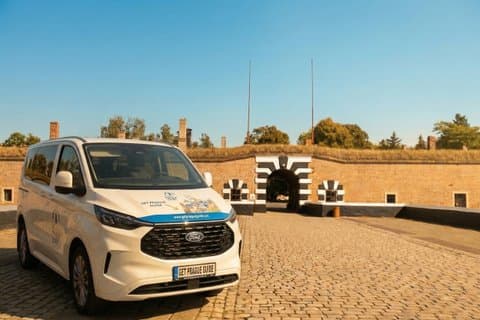 Terezin-tour inclusief toegangsbewijs en transfer & audio
