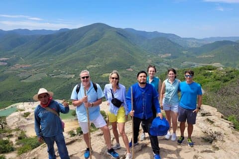 Utforska Hierve el Agua, Mitla, Tule, Textiles och Mezcal för en dag