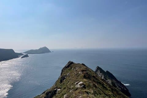 Tour privado de 8 dias da Irlanda com Guia de Dublin - AMG MPV XL