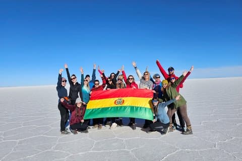 Uyuni Salt Flats 3 Day Tour to San Pedro Atacama Bus from La Paz