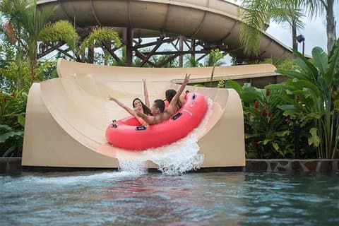 La Fortuna Kalambu Hot Springs and Water Park Ticket with Lunch