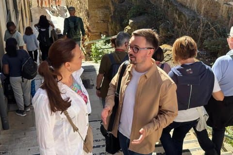 Lisbon Alfama Walking Tour with Coffee and Ginja Tasting